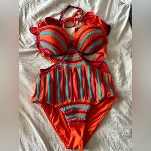 Andrea lyamah Mina Women's One
Piece Swimsuit